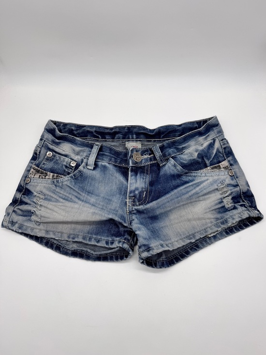 Pants - Women’s Blue Washed Denim Shorts Size 26